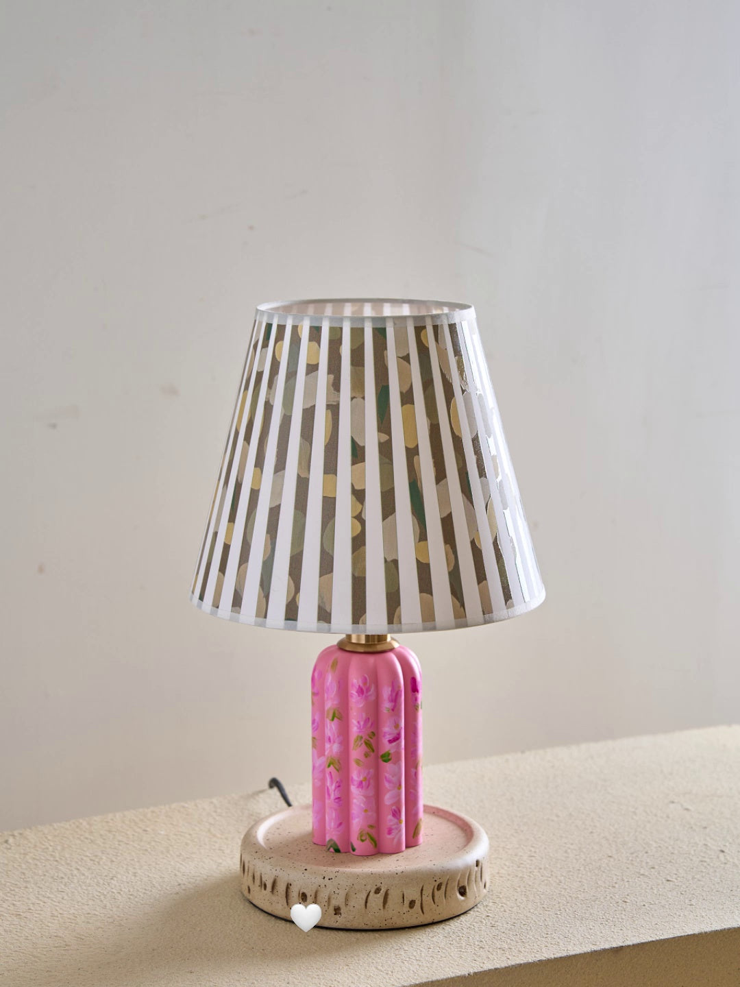 Velalora Table Lamp