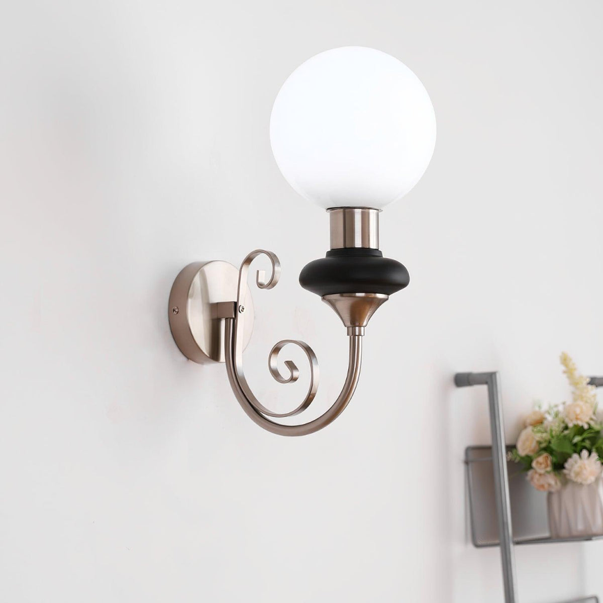Teriearia Wall Lamp