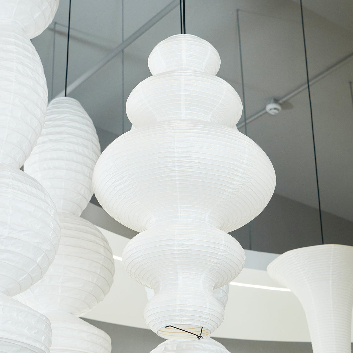 Dov Minimalist Paper Pendant Lamp