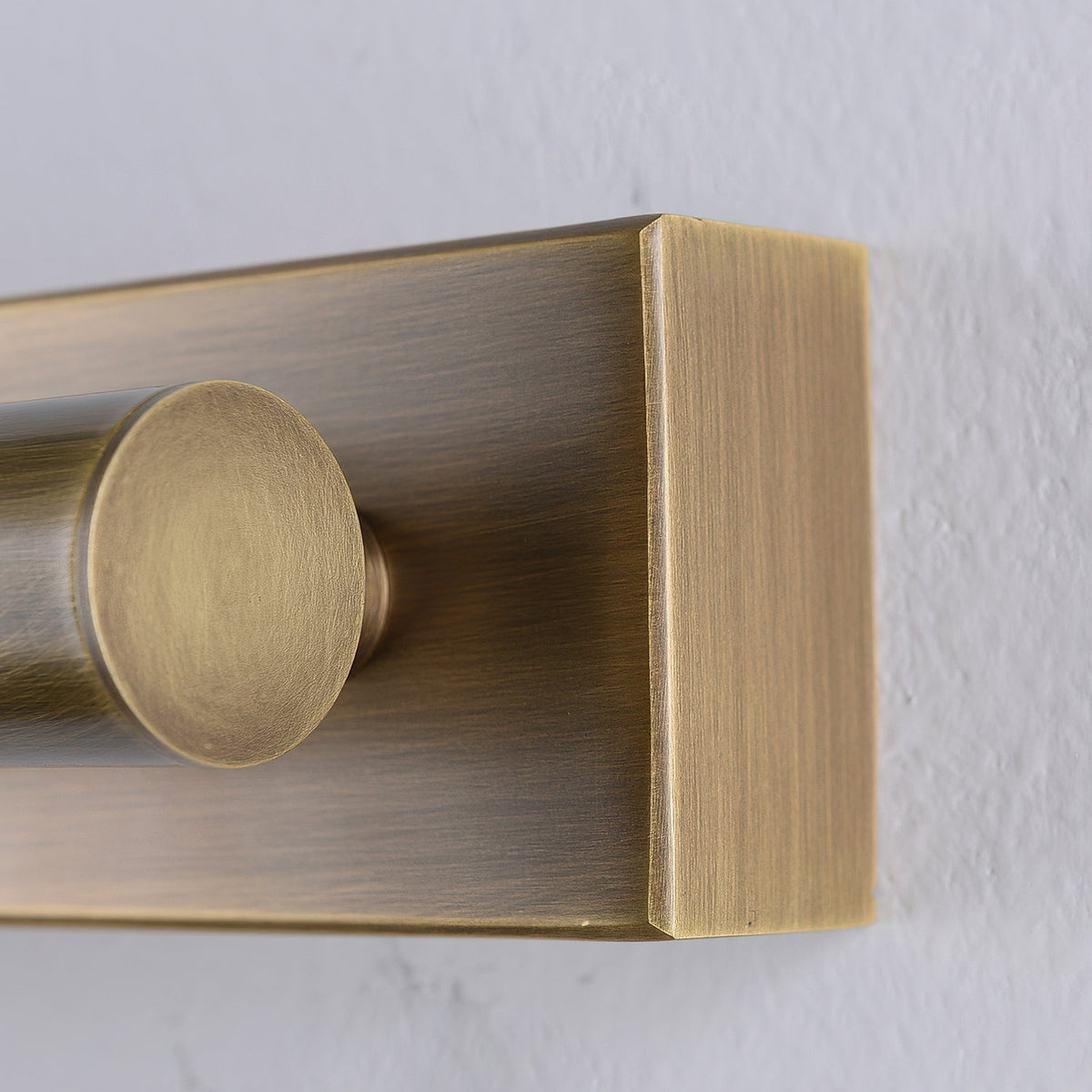 Reed Linear Brass Wall Sconce