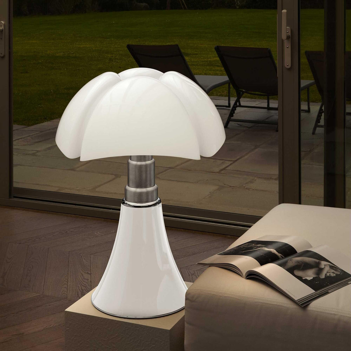 Terieine Table Lamp