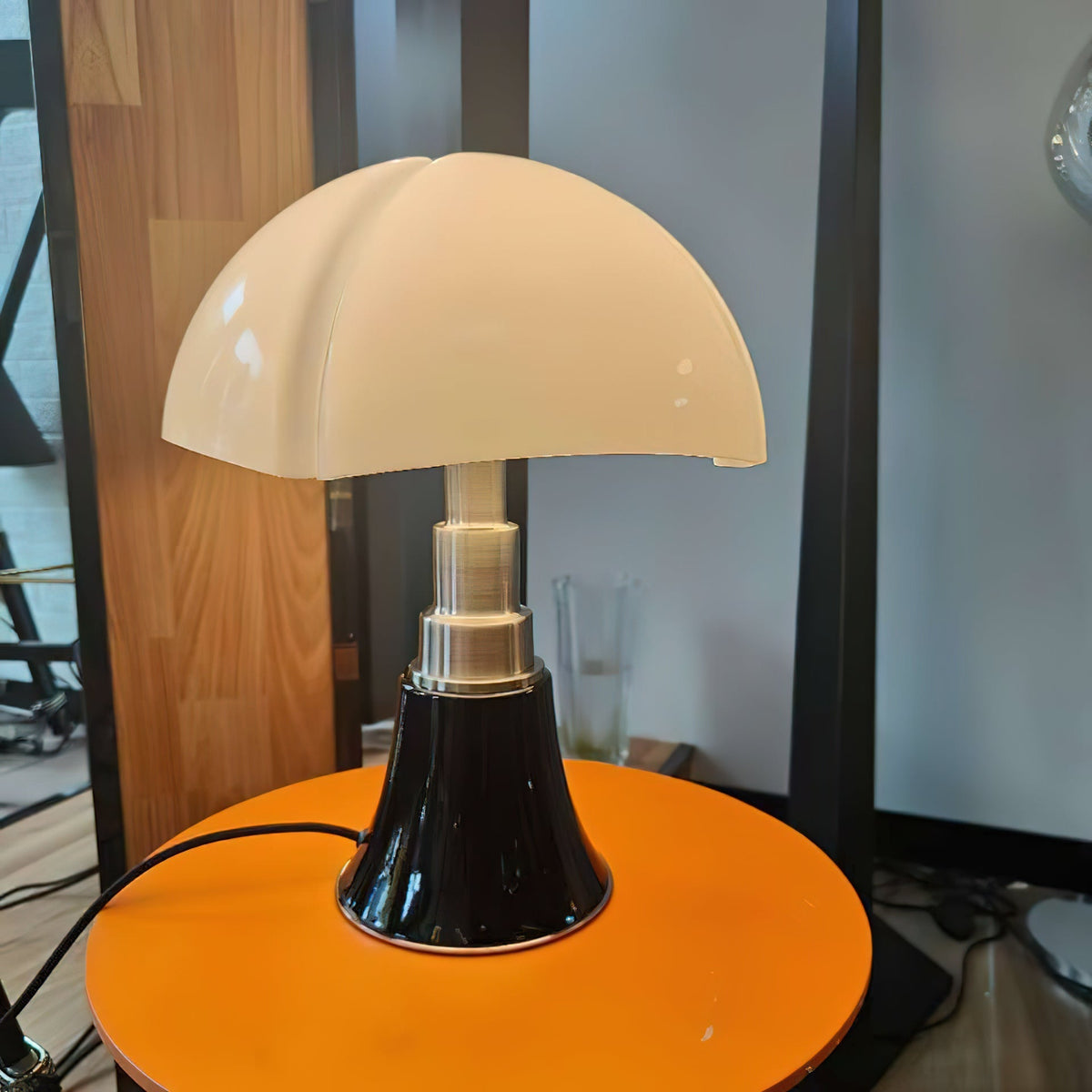 Terieine Table Lamp