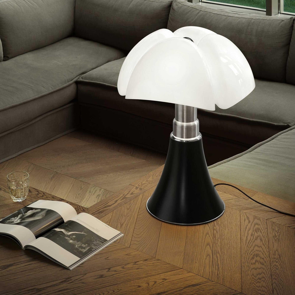 Terieine Table Lamp