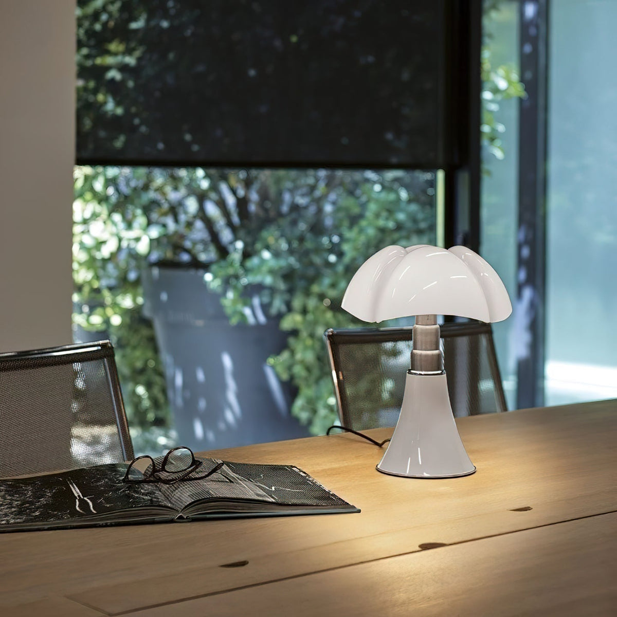 Terieine Table Lamp