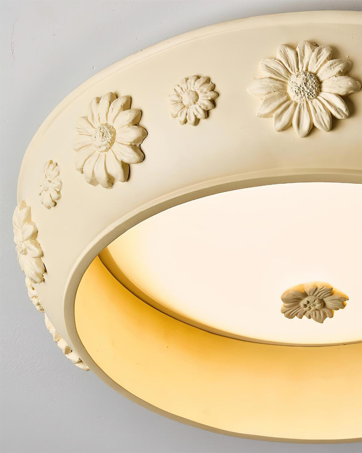 Orelivaine Ceiling Lamp