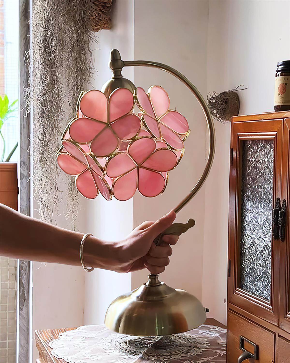Terienaya Table Lamp
