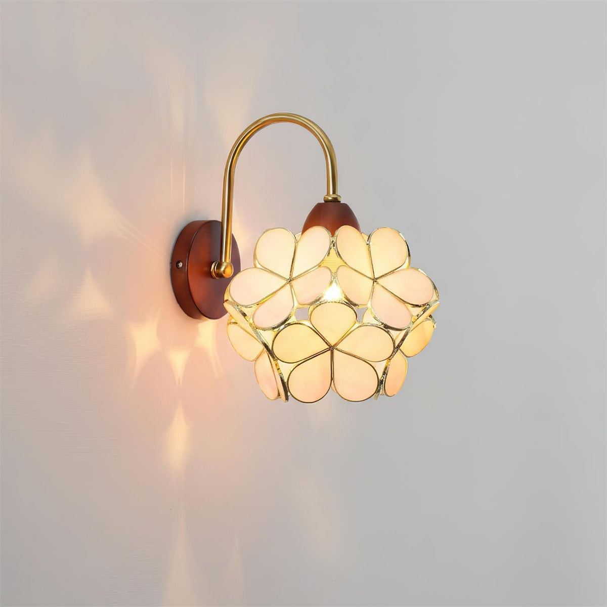Petals-Wood Wall Lamp