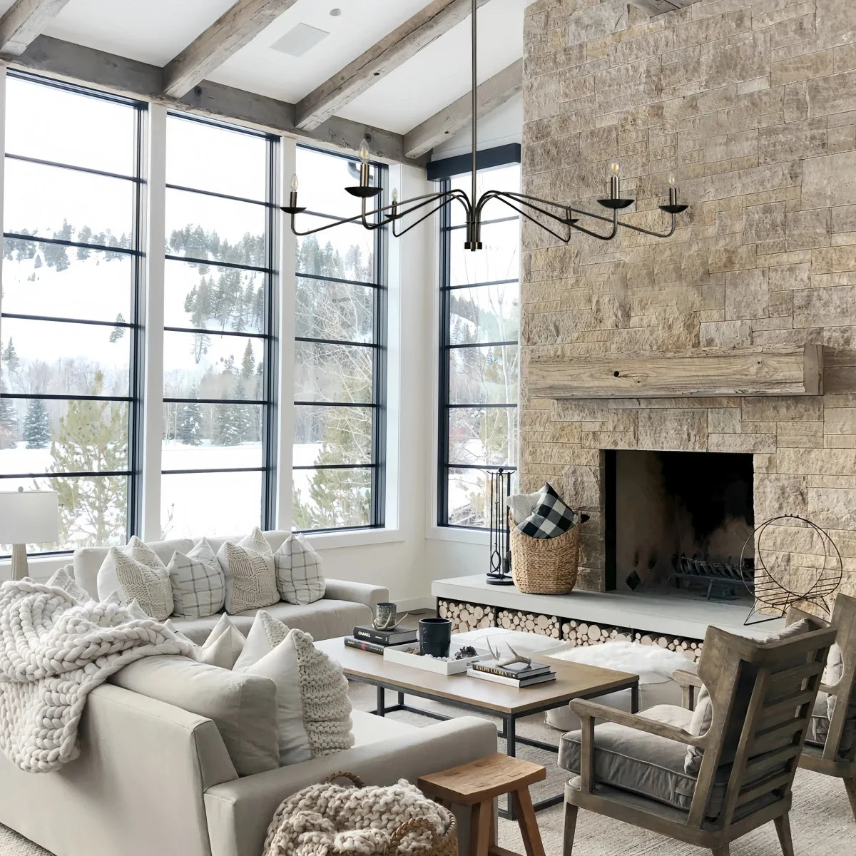 Philomena Chandelier