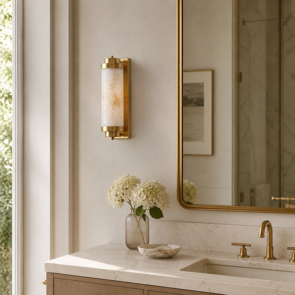 Veluella Wall Sconce