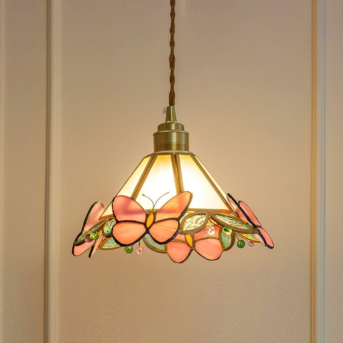 Pinky Pendant Light