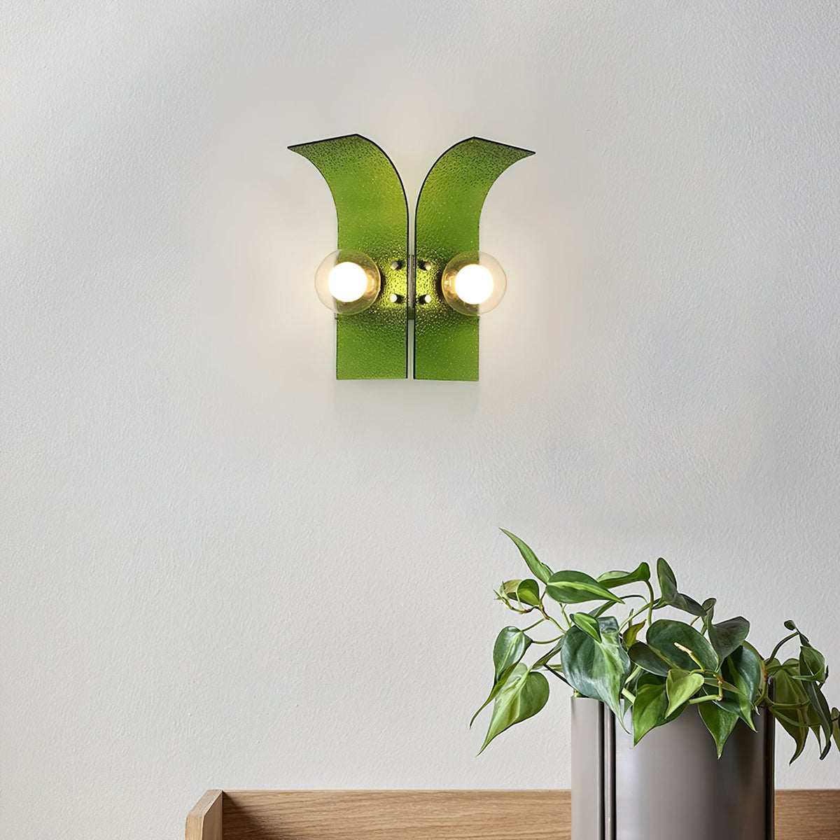 Declay Wall Light