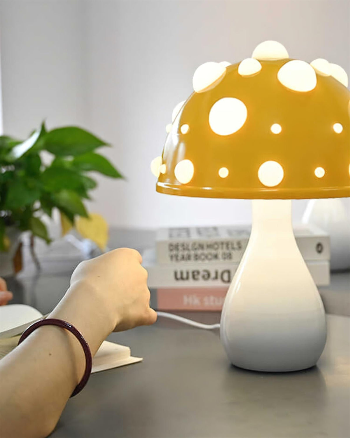 Oreluise Table Lamp