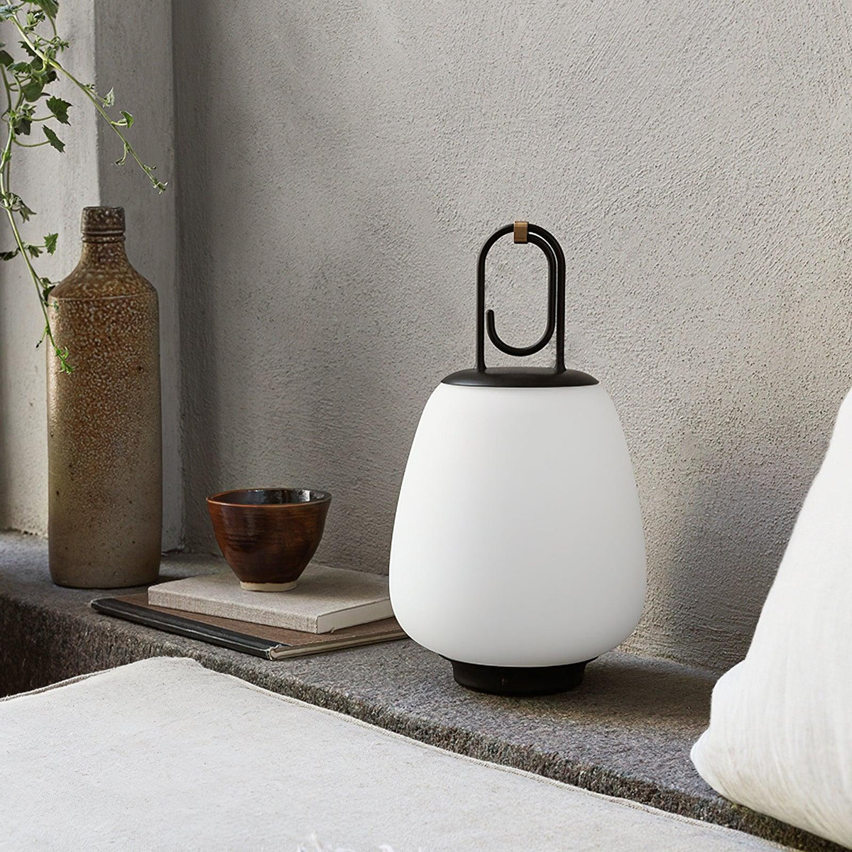 Olloril Contemporary Glass Table Lamp