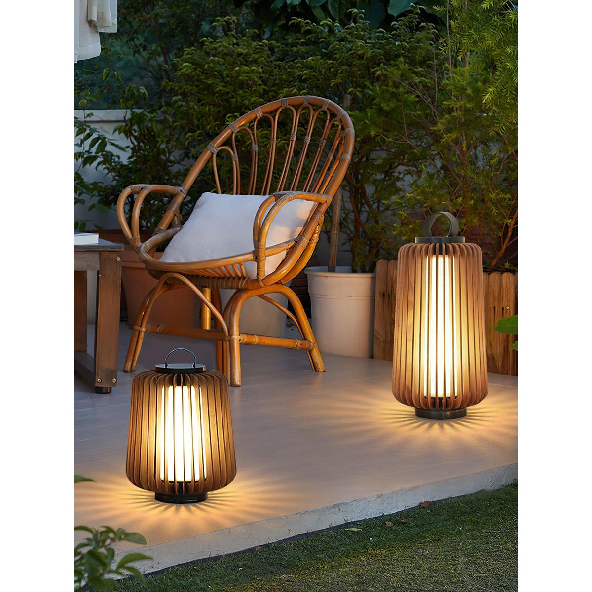 Slat Outdoor Table Light