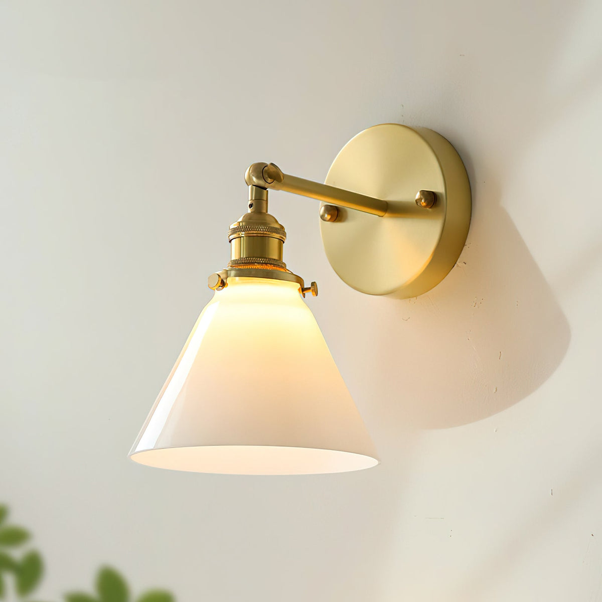 Viraorine Wall Sconce