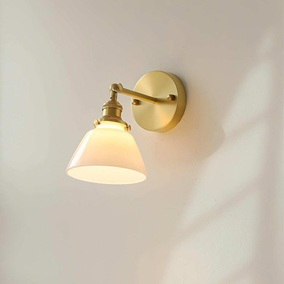 Viraorine Wall Sconce
