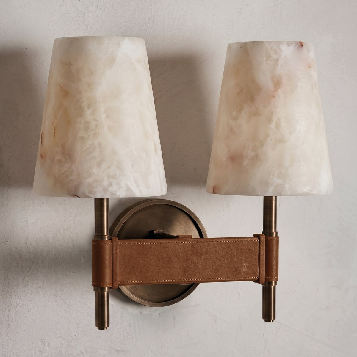 Avenivelle Alabaster Wall Light