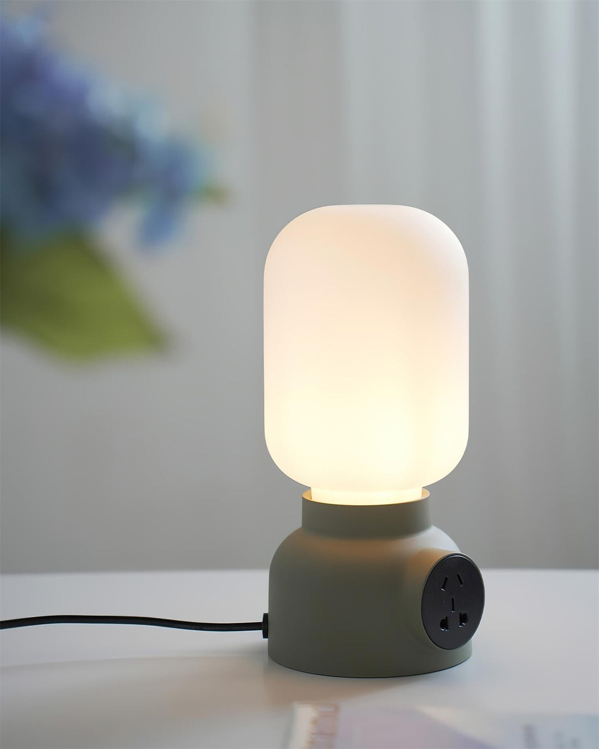 Sorenora Table Lamp
