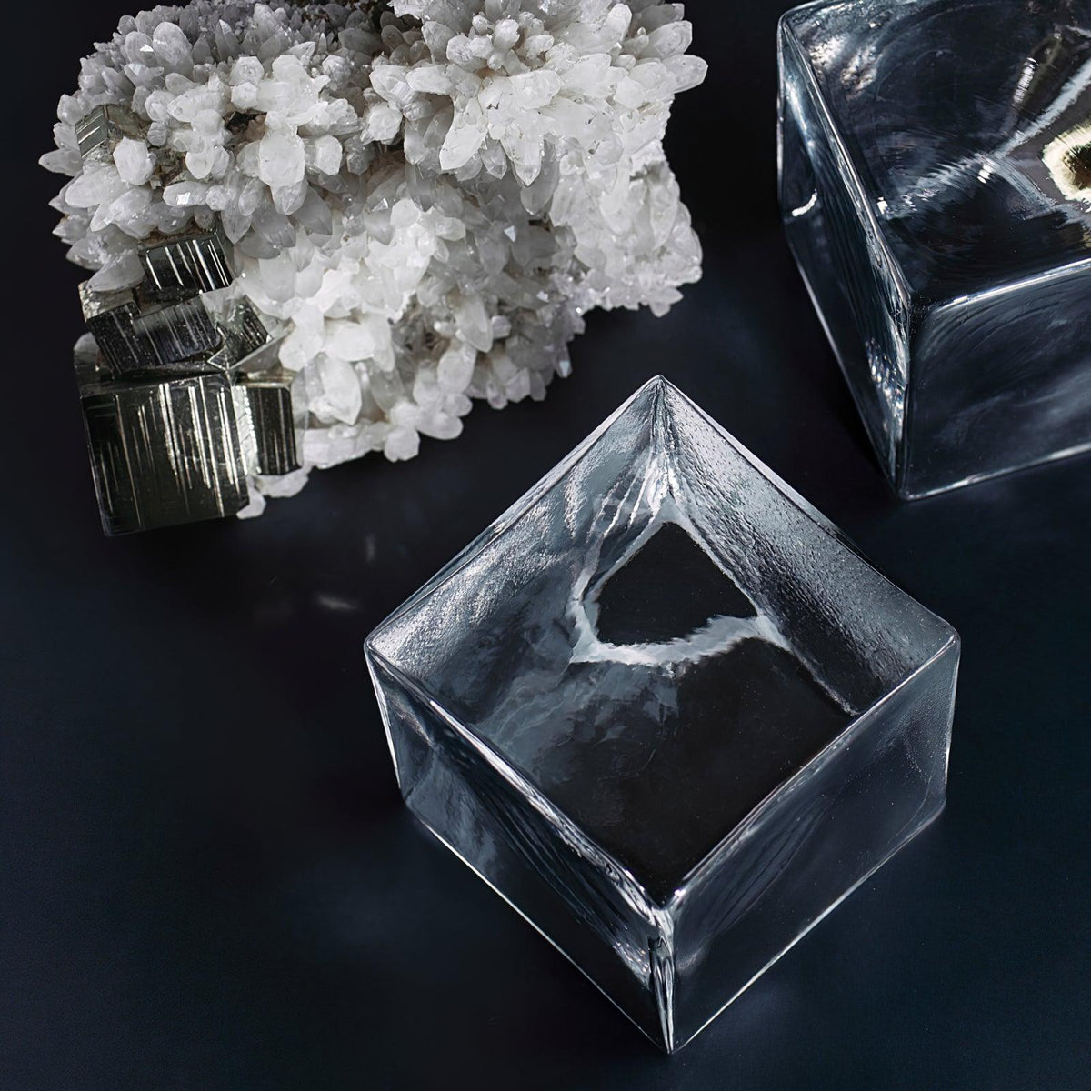 Teriorena Artistic Geometric Cube Chandelier
