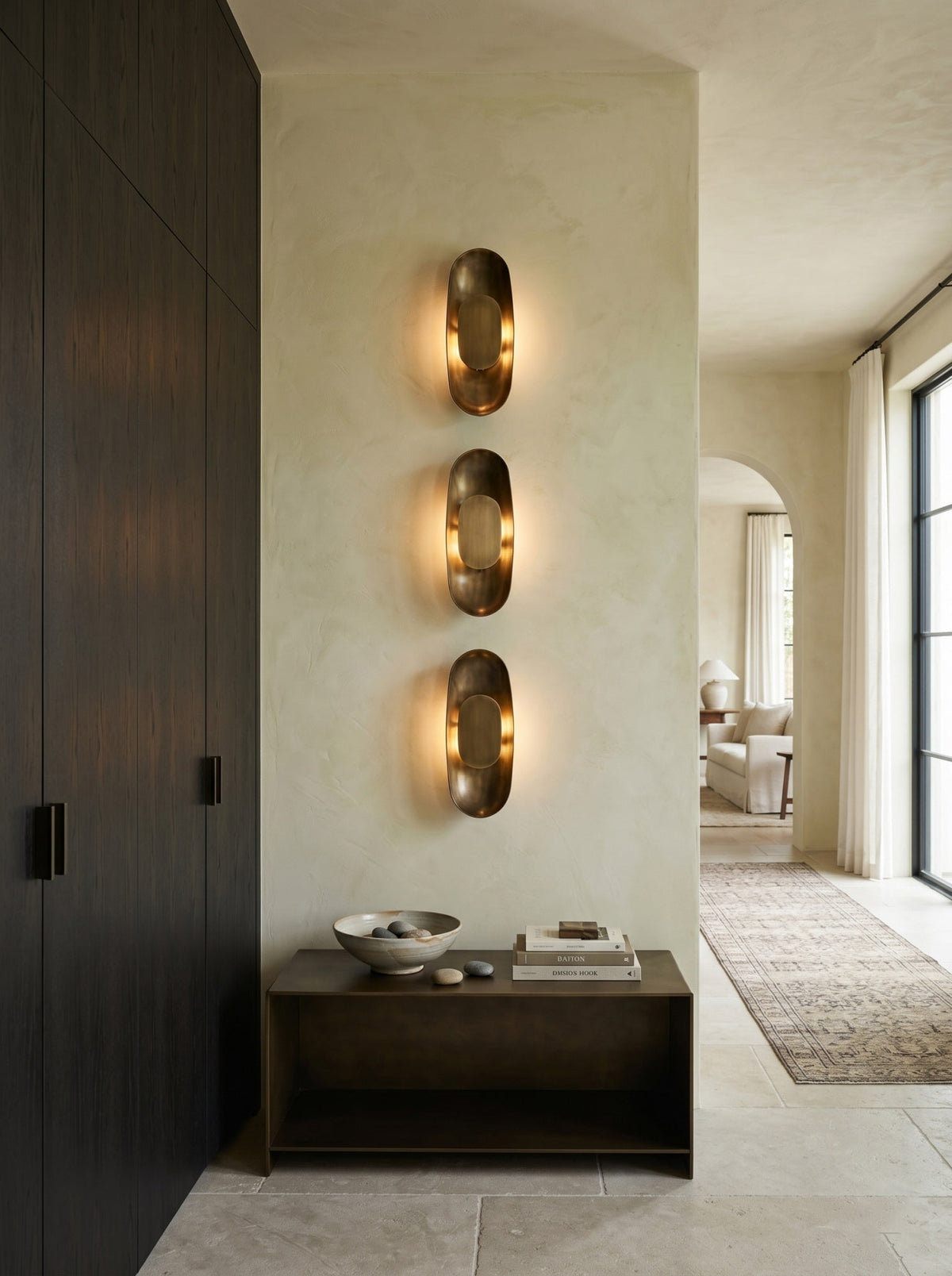Casoraya Curved Brass Wall Sconce
