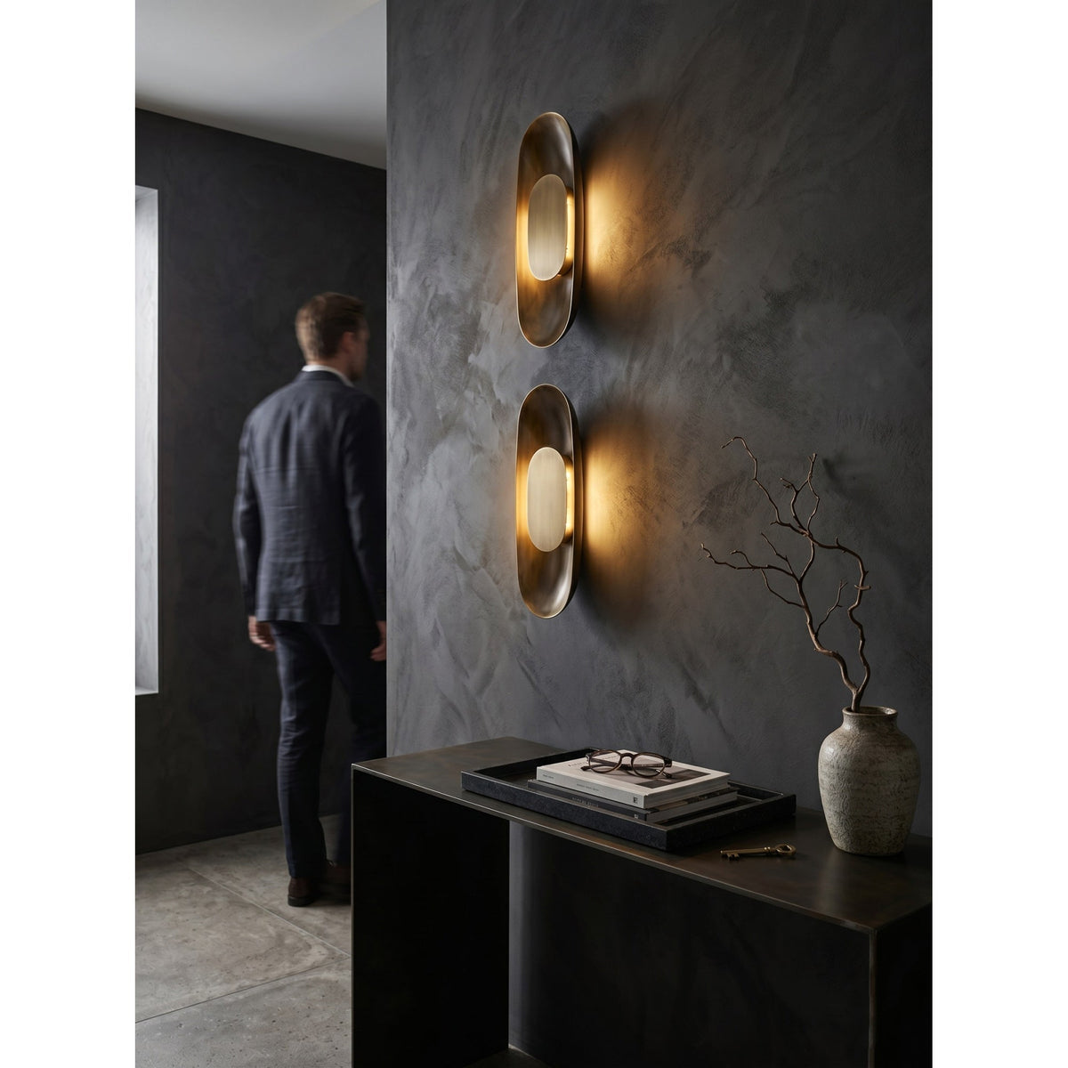 Casoraya Curved Brass Wall Sconce