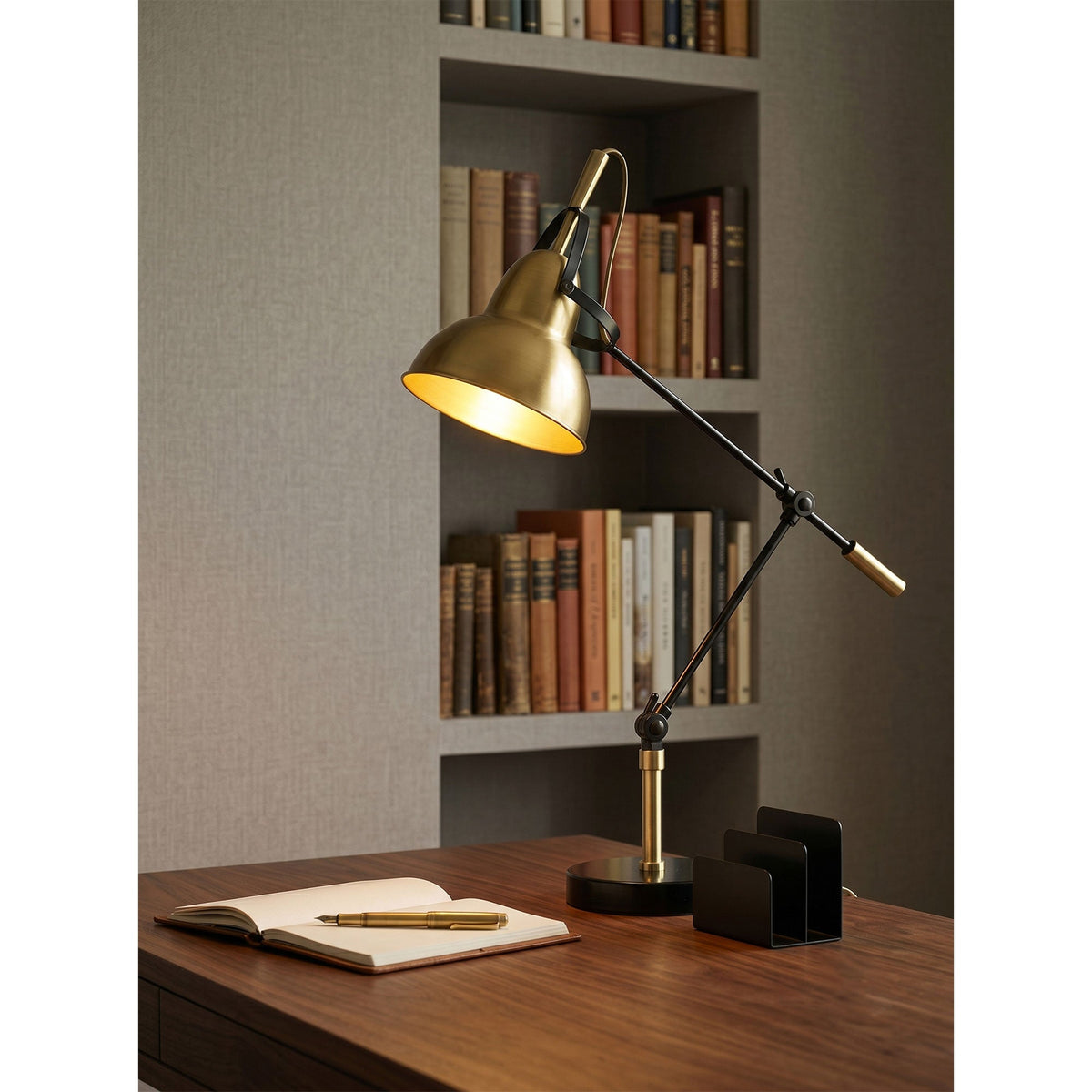 Liorivine Table Lamp