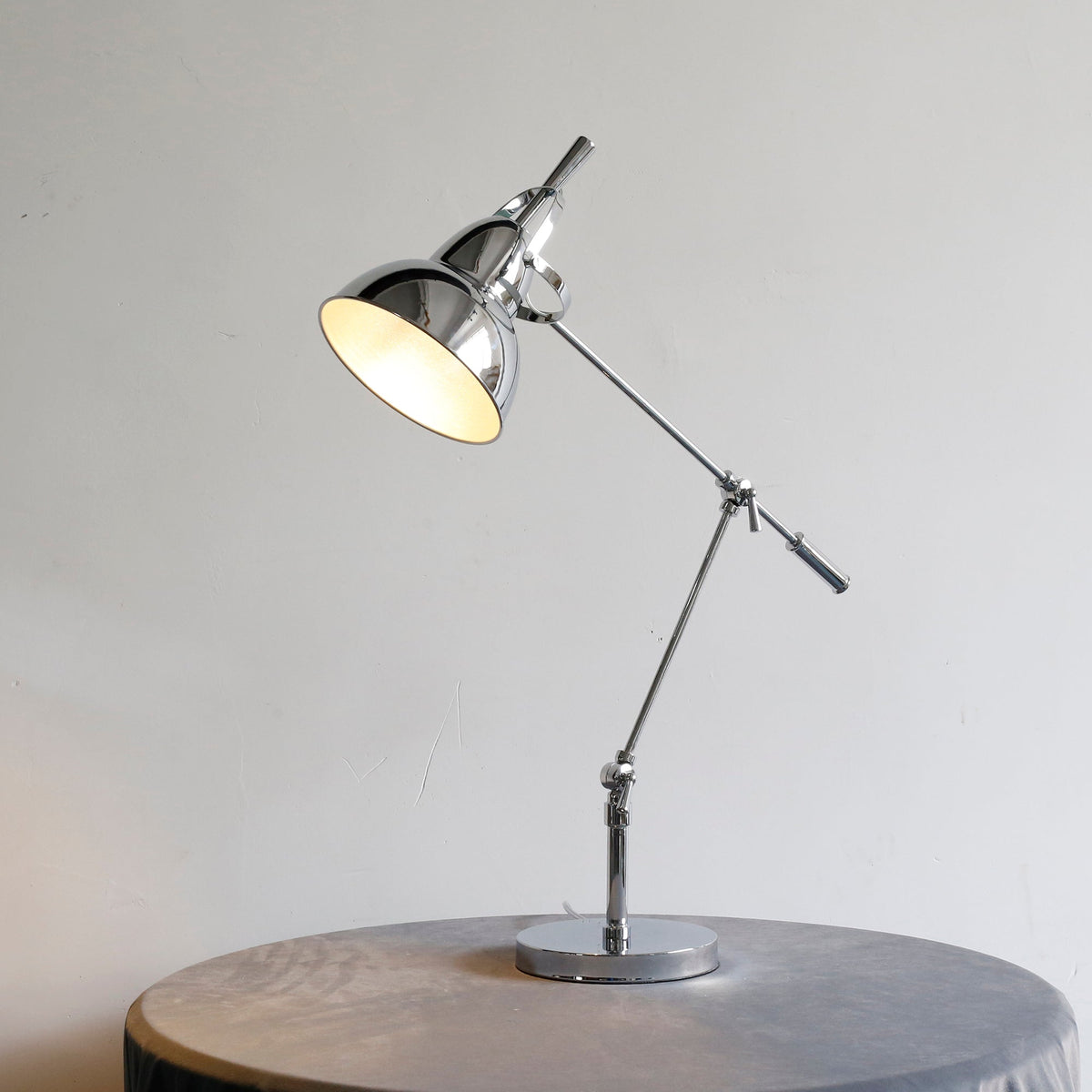 Liorivine Table Lamp