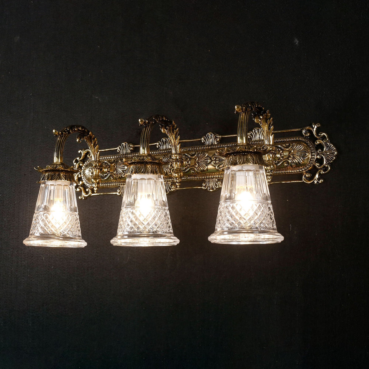 Elaivenne Glow Wall Sconce