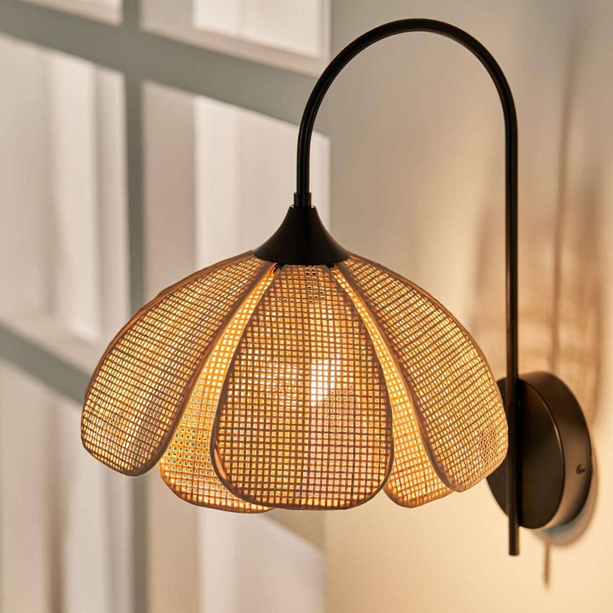 Edria Wall Lamp