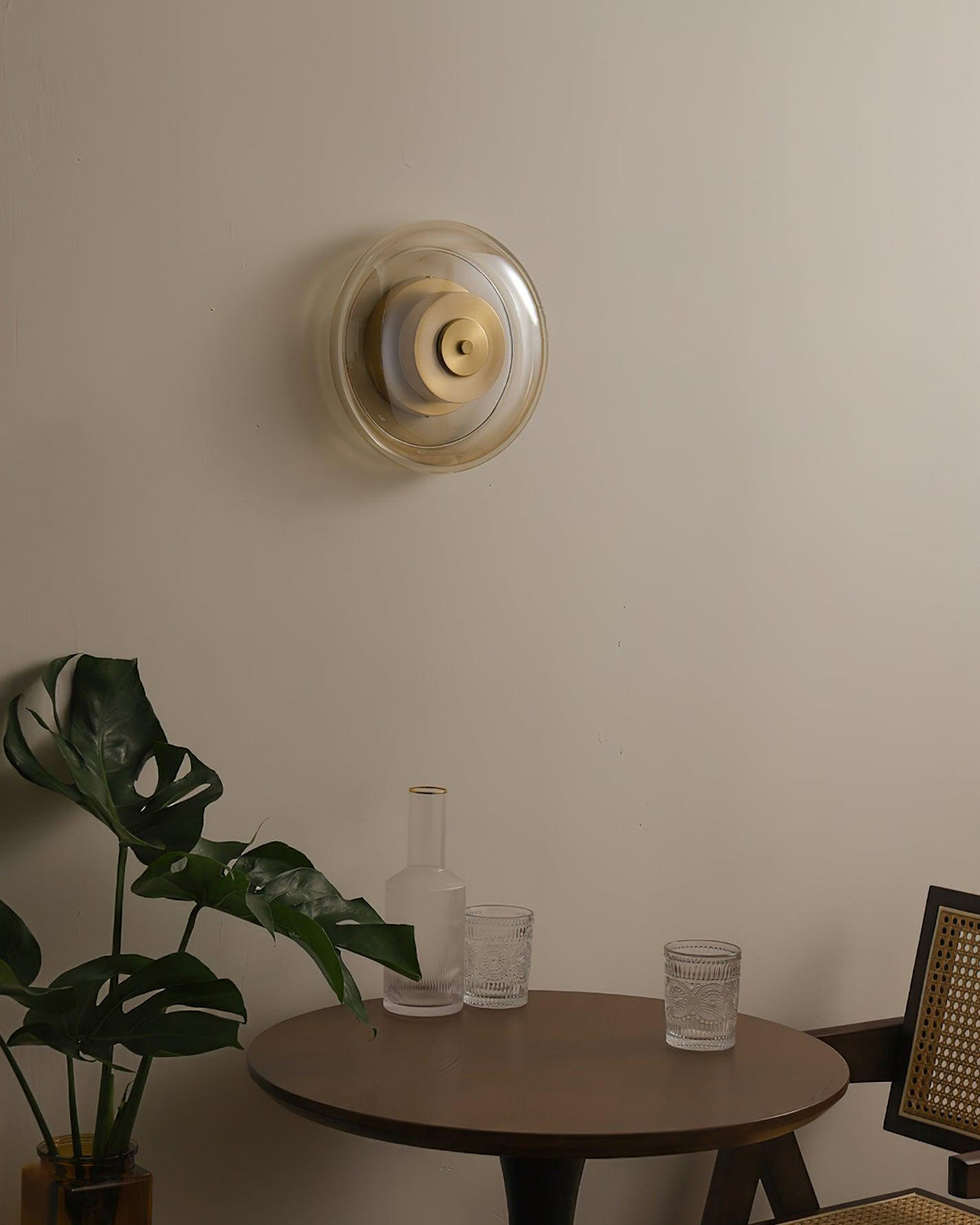 Elysso Wall Lamp