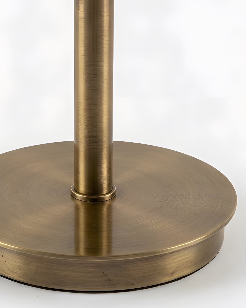 Terieise Table Lamp