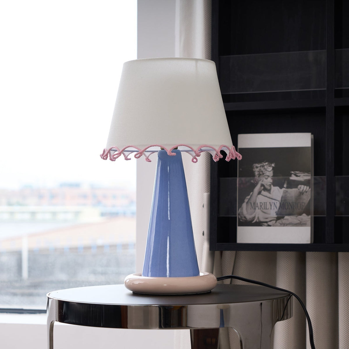 Teriiraya Table Lamp