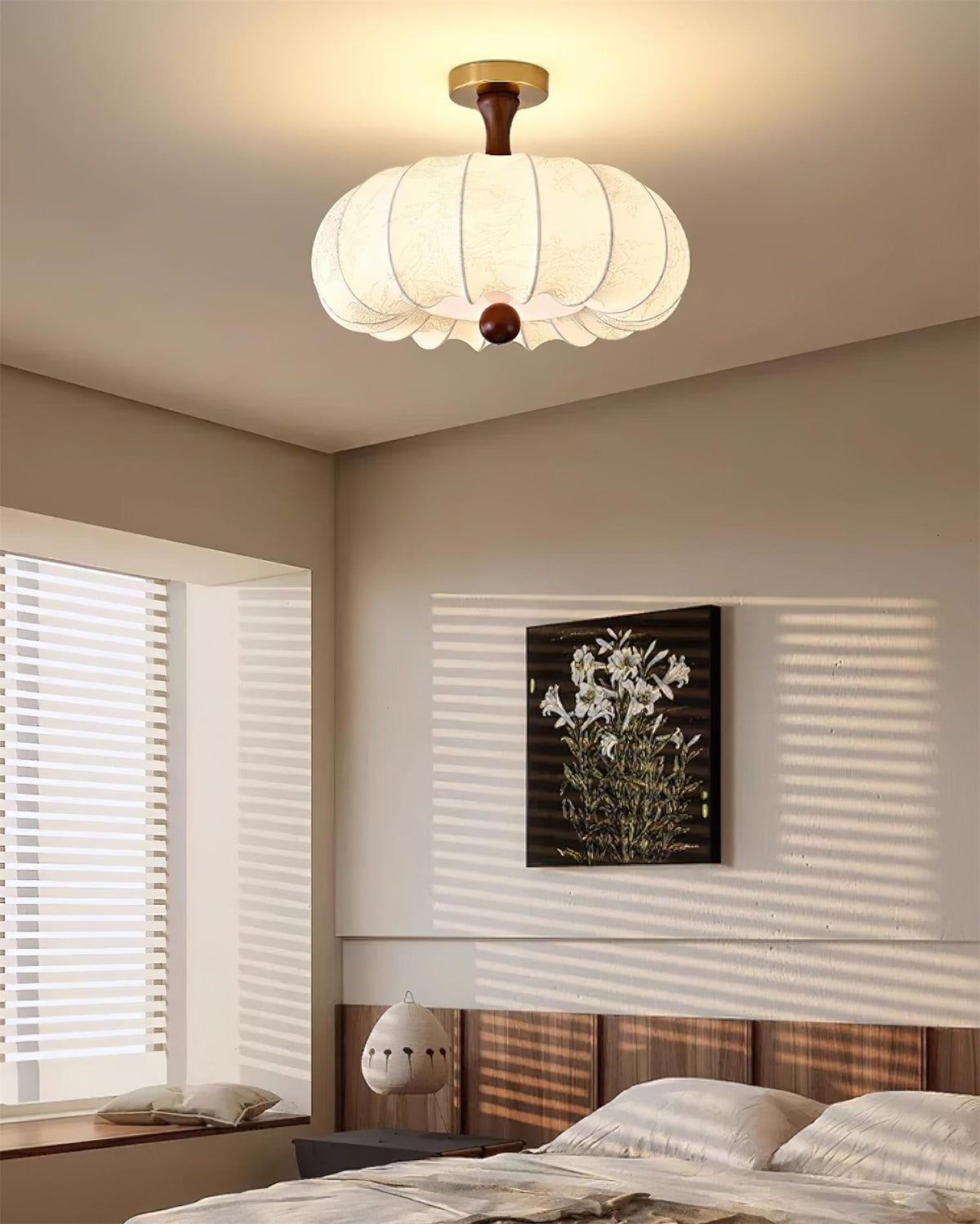 Pumpy Ceiling Light