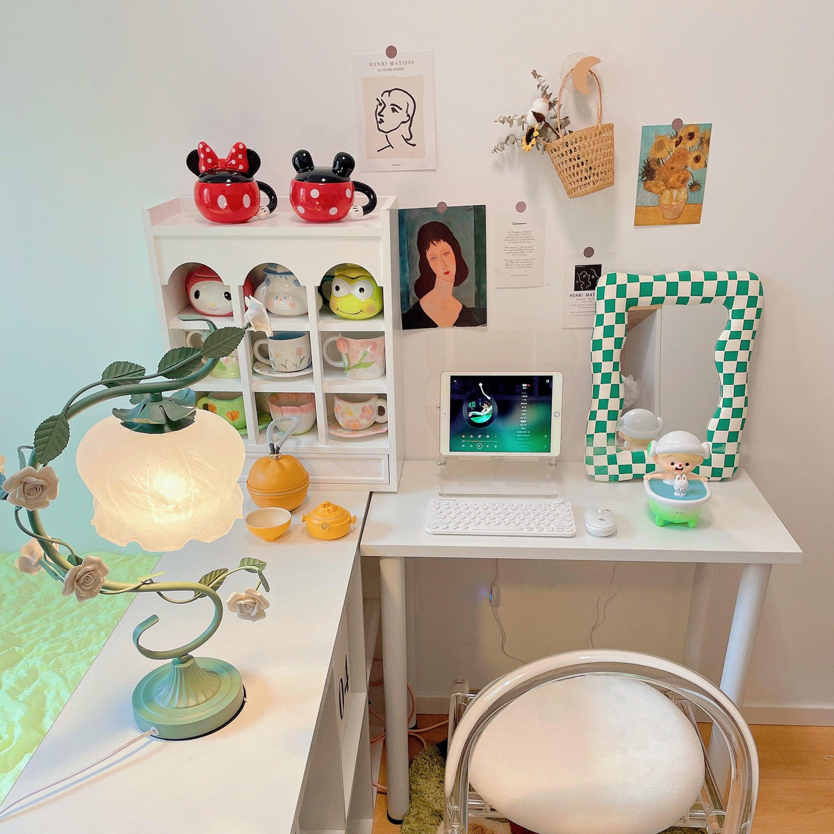 Miraella Table Lamp