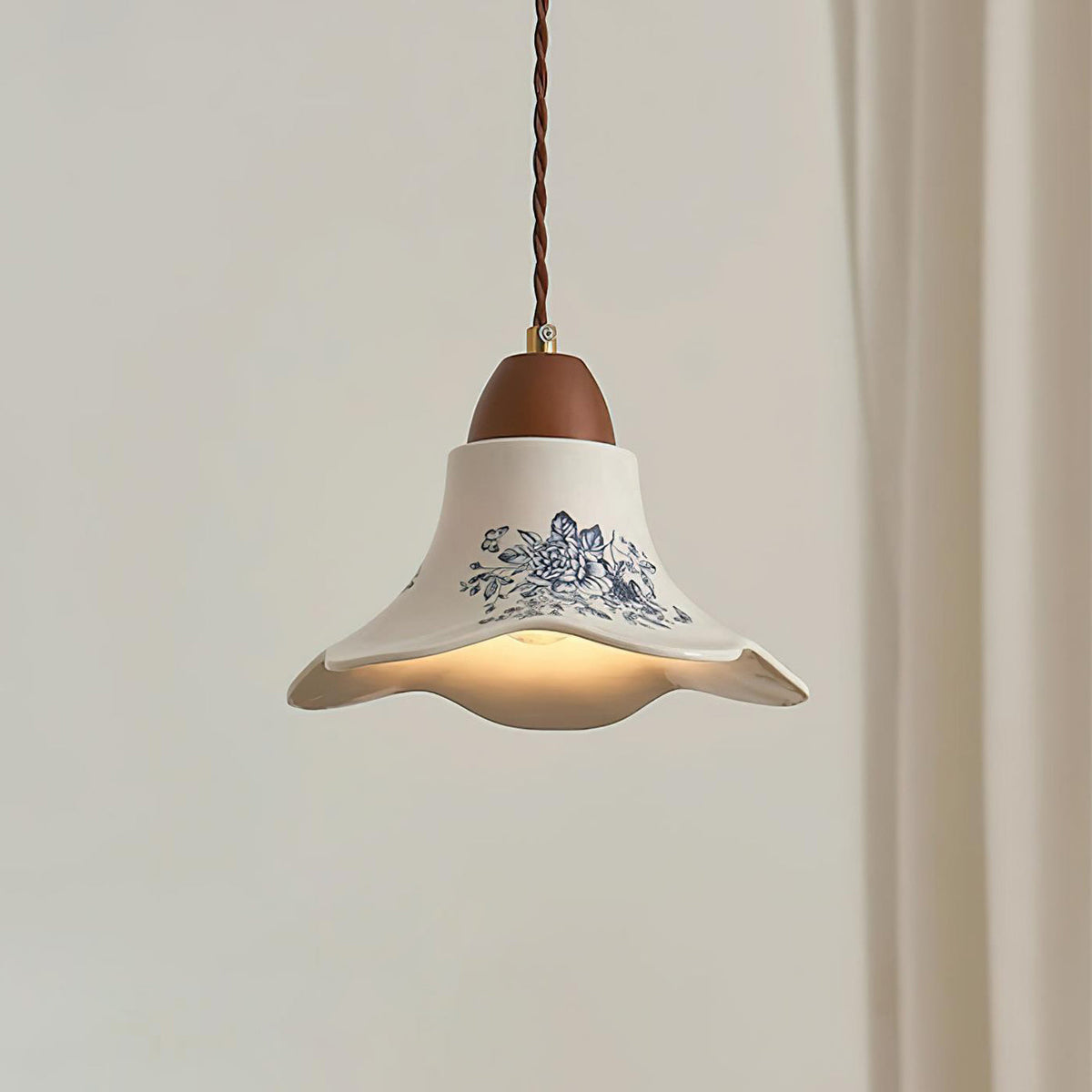 Nepuvut Pendant Lights