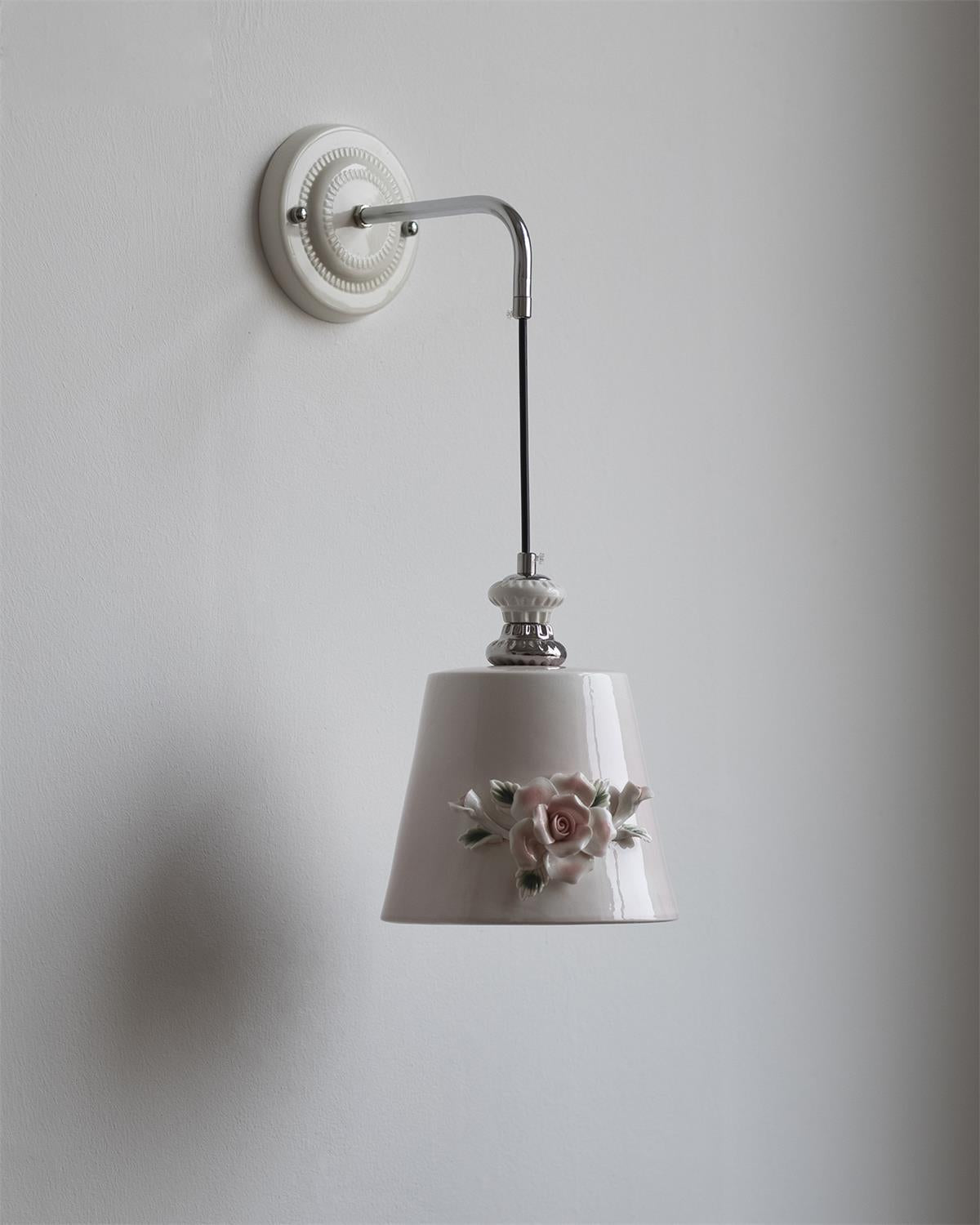 Elaarora Wall Lamp