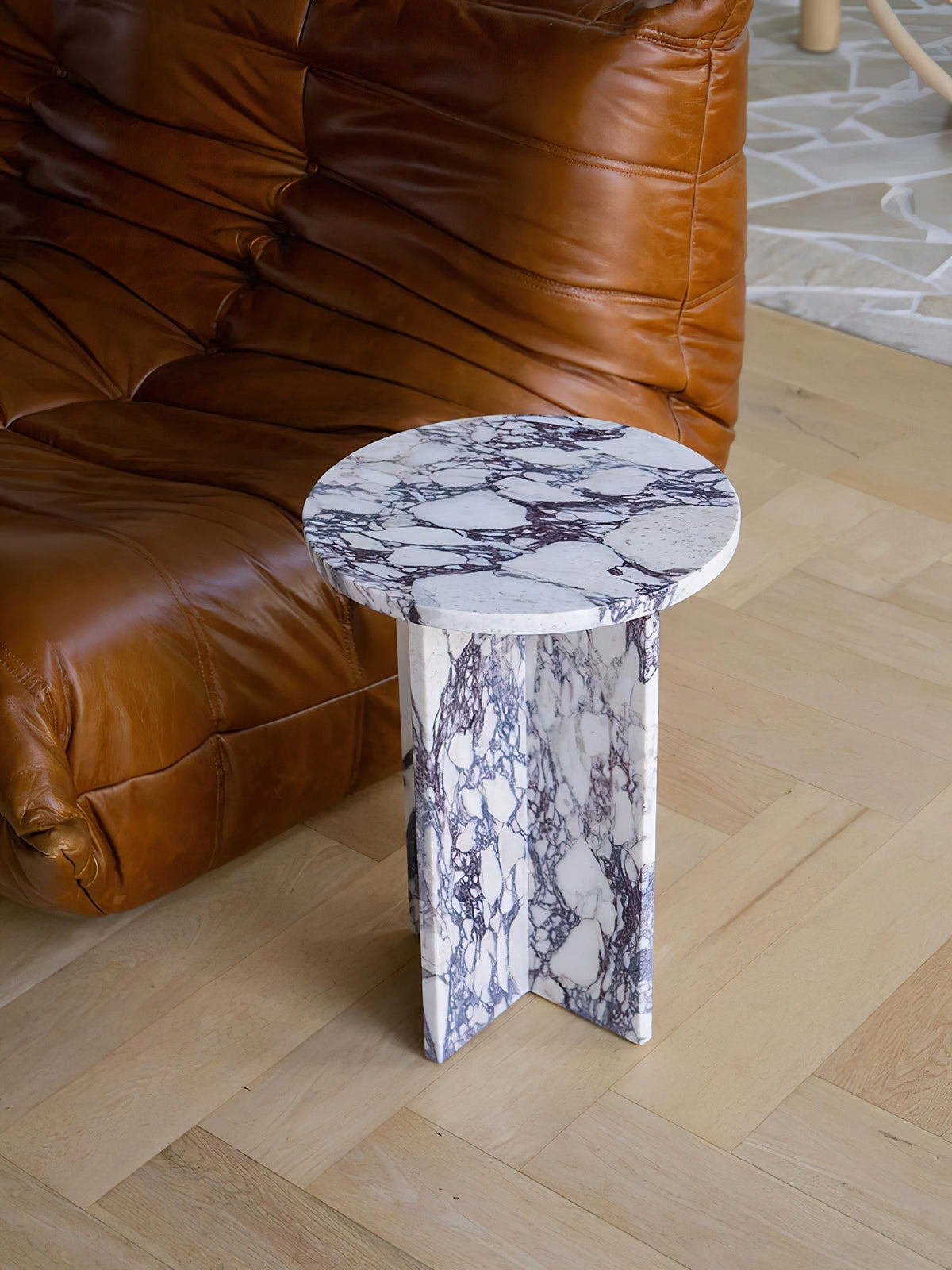 Seleneria Marble Side Table Accessories