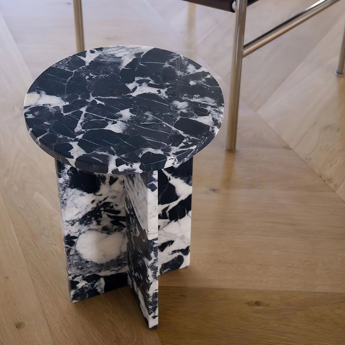 Seleneria Marble Side Table Accessories