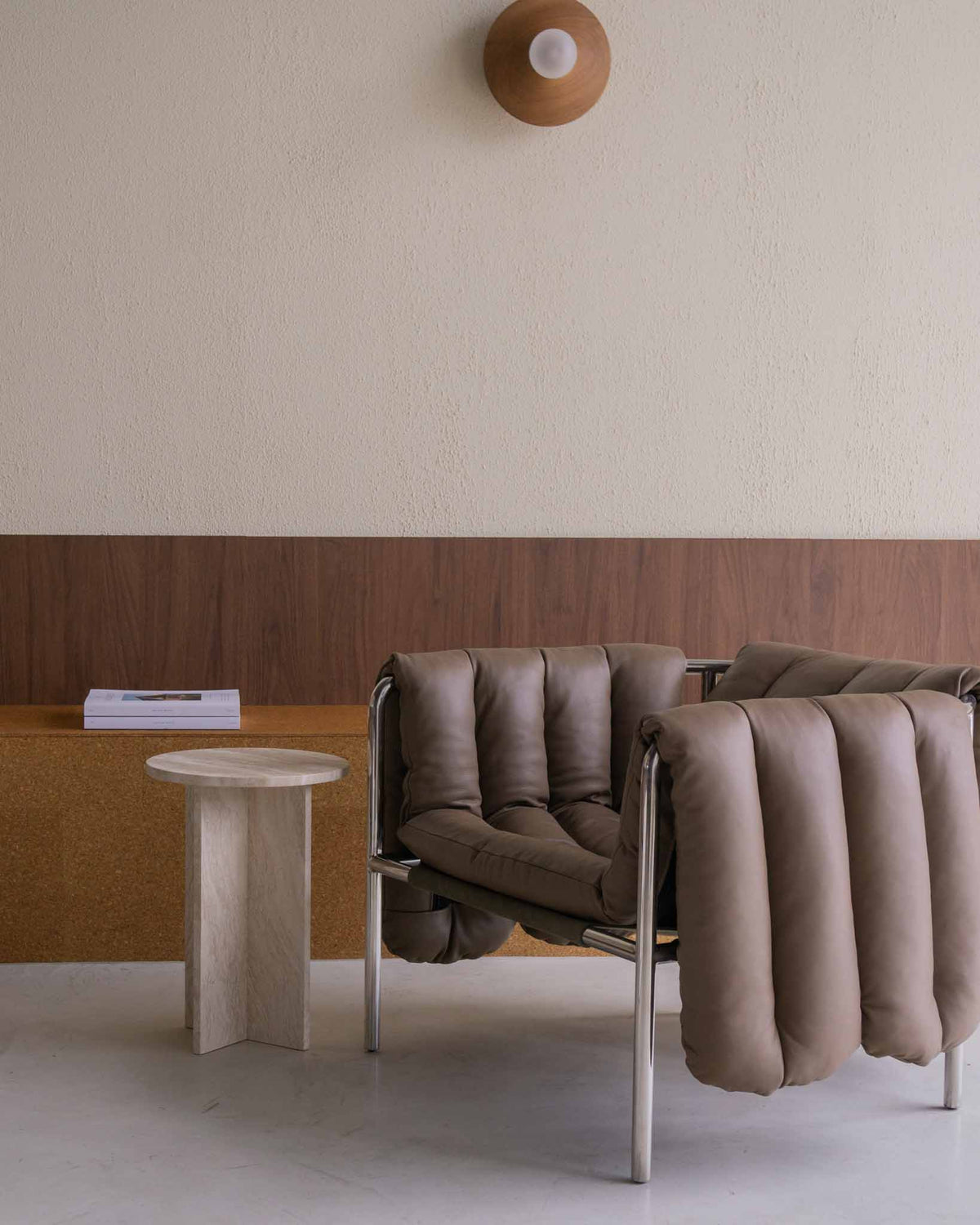 Seleneria Marble Side Table Accessories