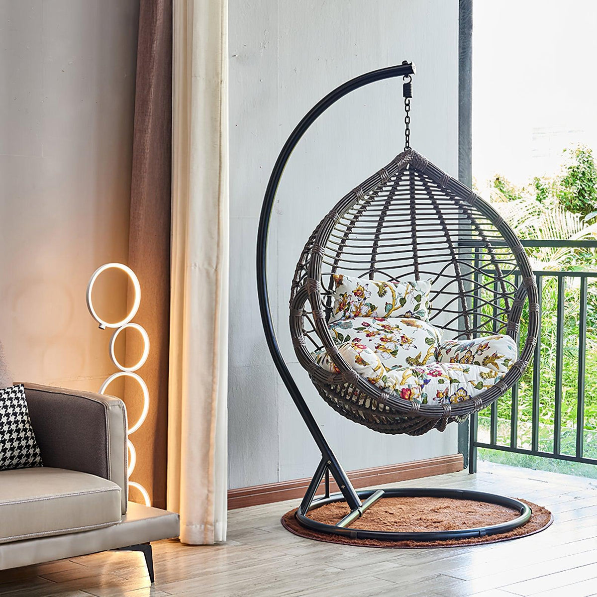Noroaine Floor Lamp