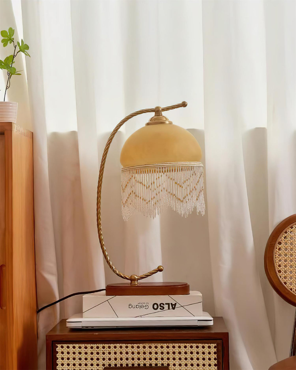 Noriise Table Lamp