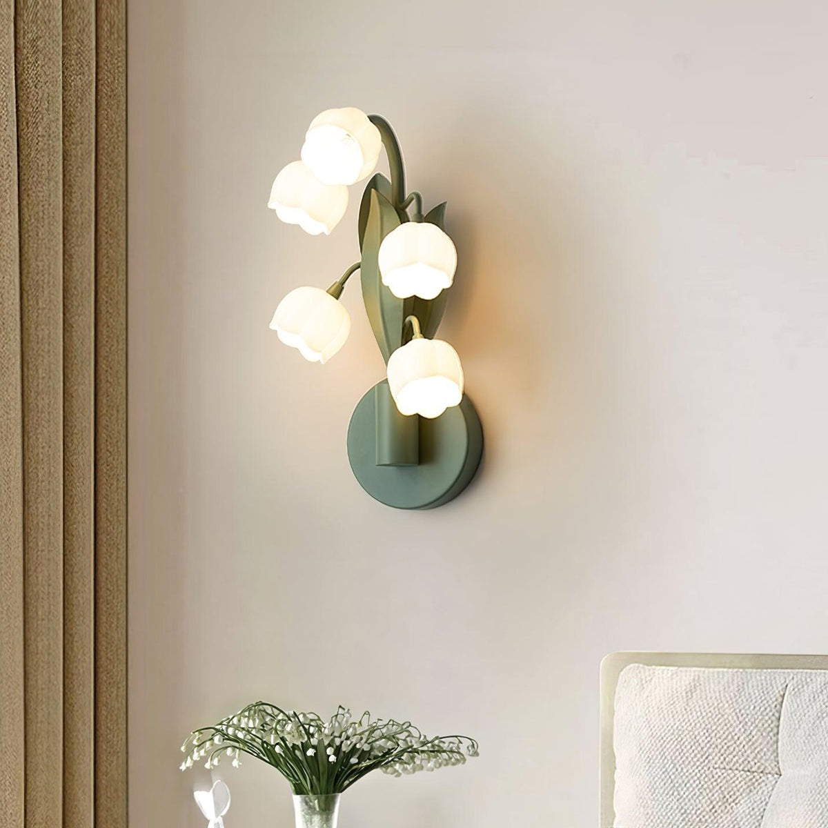 Viraaise Wall Lamp