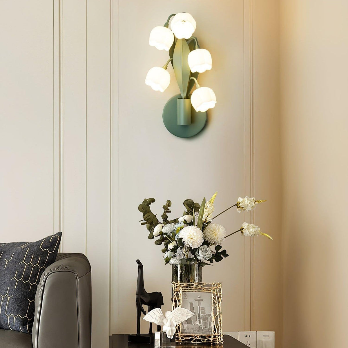 Didasos Natural Orchid Indoor Wall Lamp