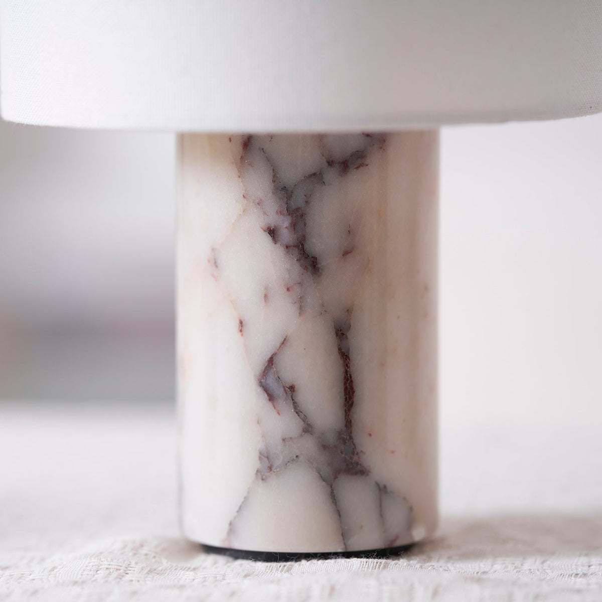 Selalia Table Lamp