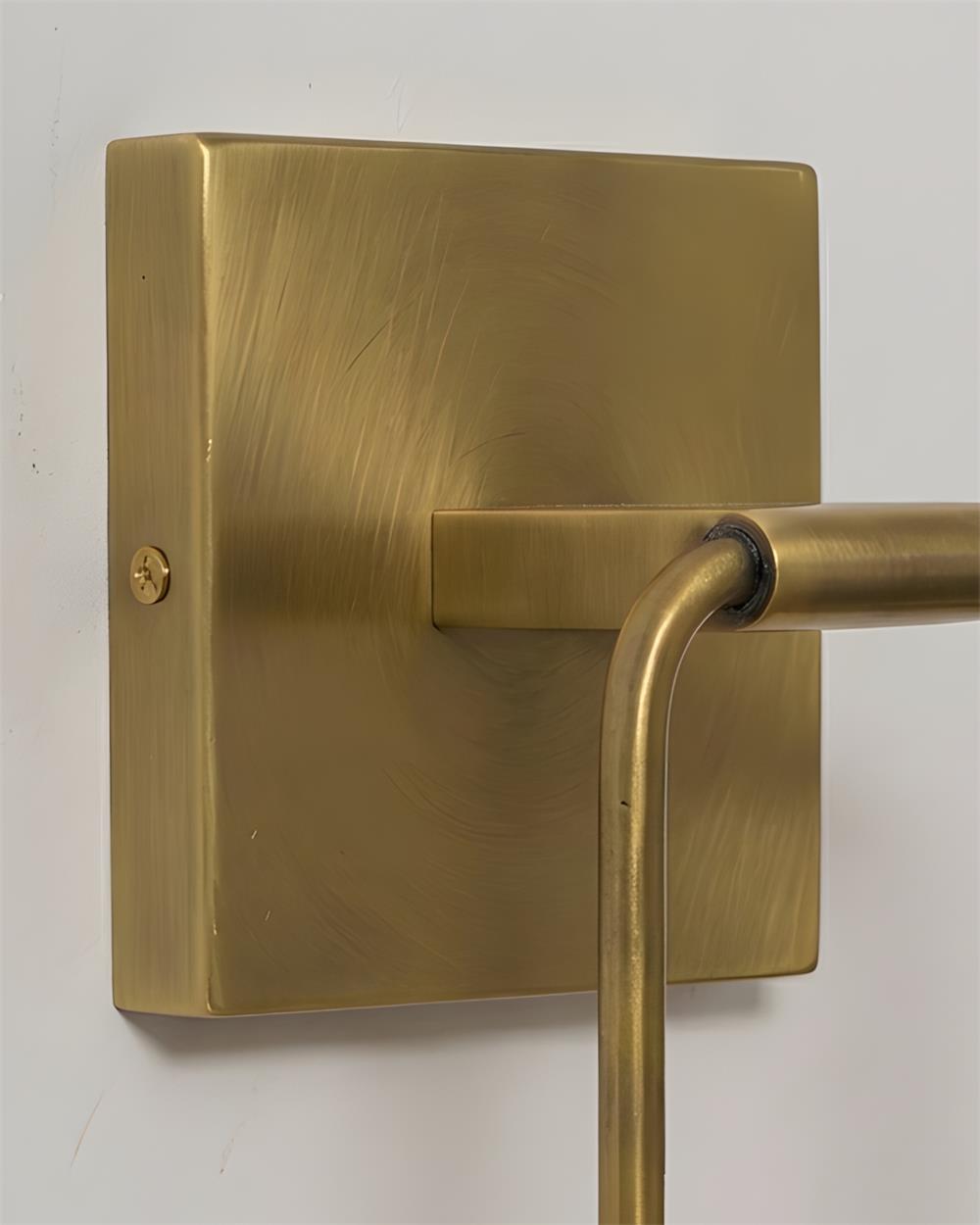 Calieria Wall Lamp