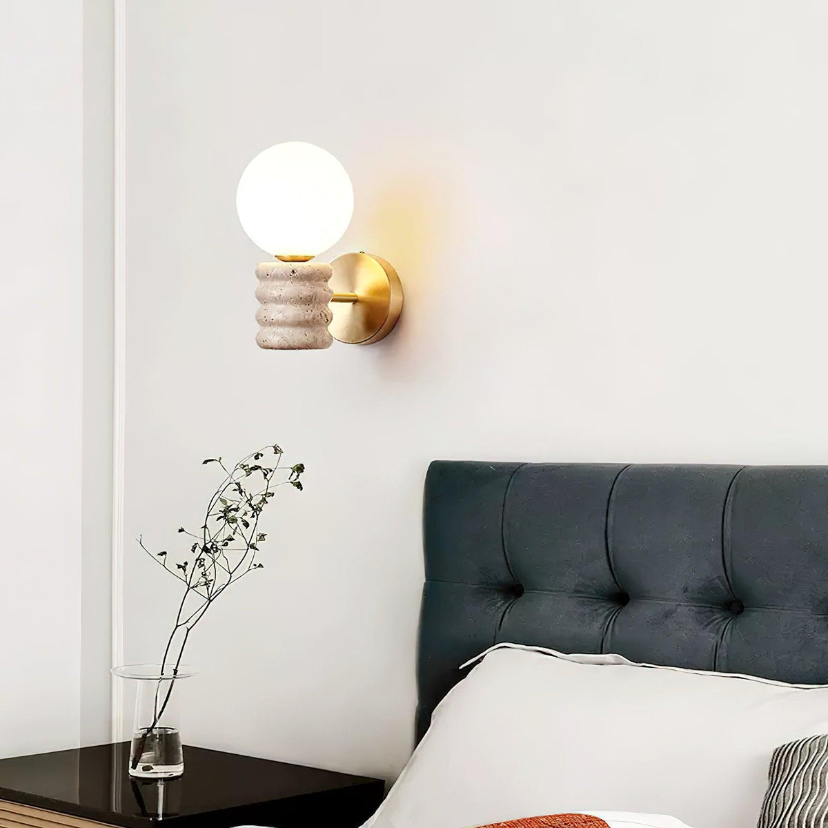 Elaenaine Wall Lamp