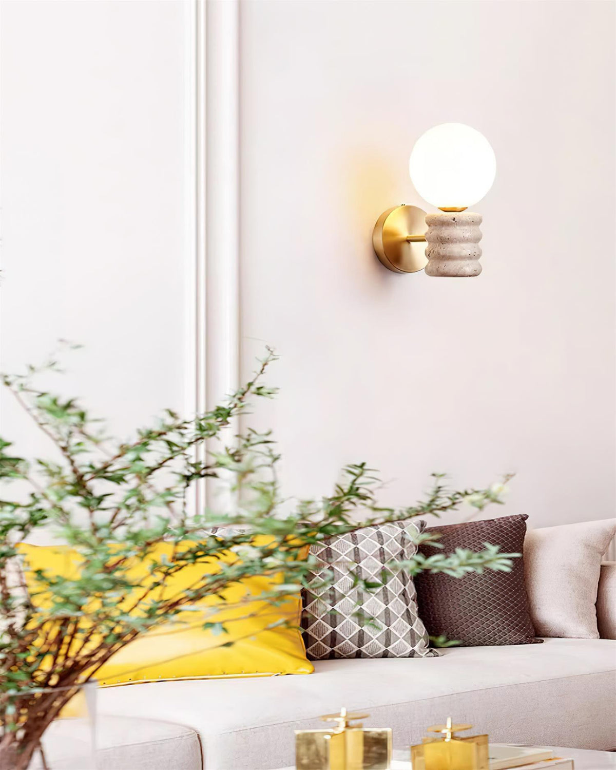 Elaenaine Wall Lamp