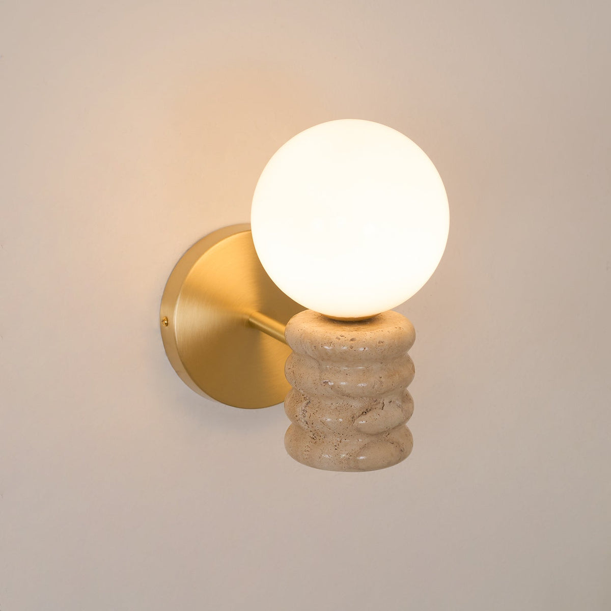 Elaenaine Wall Lamp