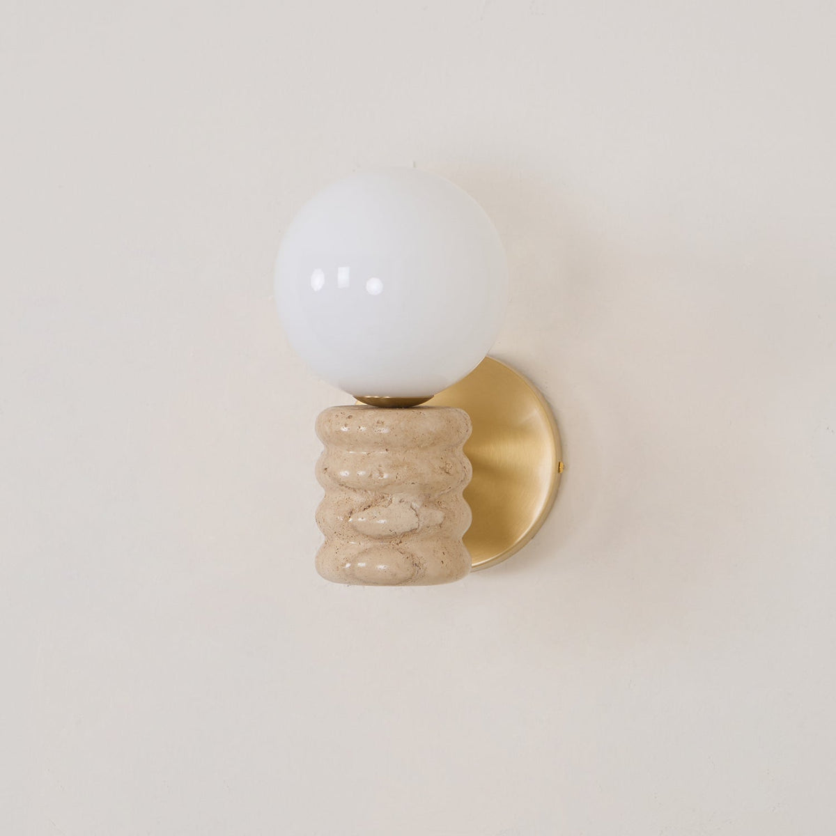 Elaenaine Wall Lamp