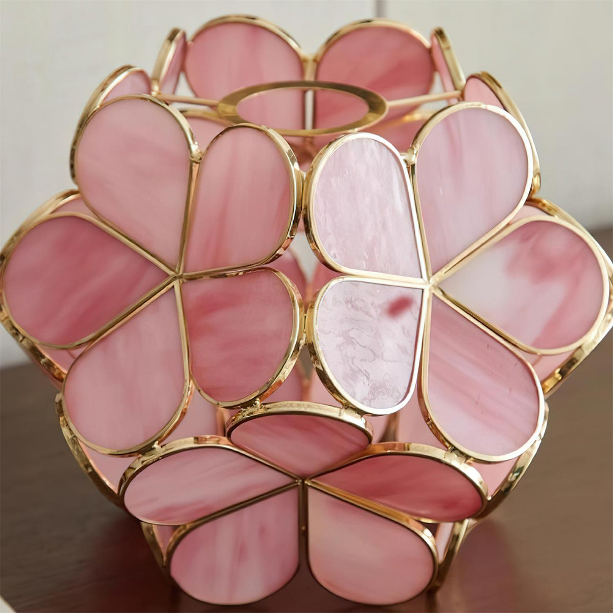 Clover Petal Table Lamp